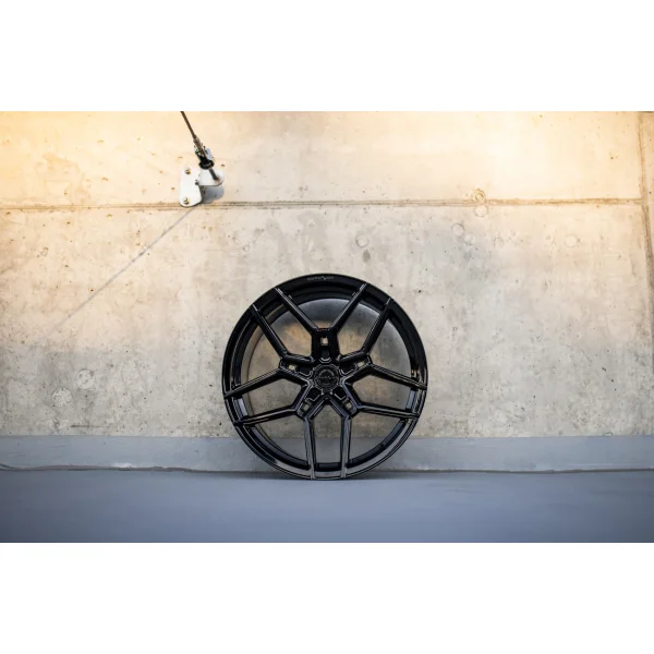 Concaver CVR5 20x8 ET20-40 BLANK Platinum Black